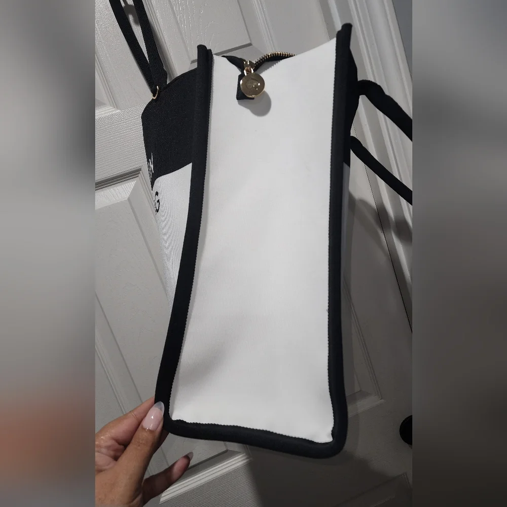 Kate Spade x Target Colorblock Black and White Knit Tote Bag EUC - Picture 3 of 8